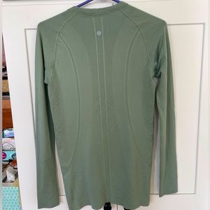 Lululemon Swiftly Tech Long Sleeve 2.0